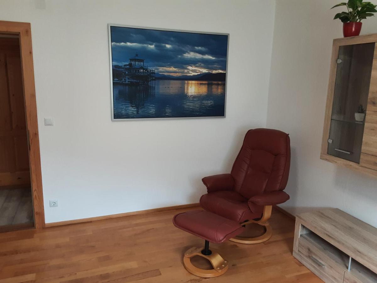 Apartment - Ferienwohnung 1 Treffen Am Ossiachersee Extérieur photo